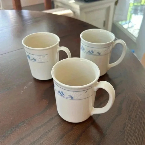 Corning Corelle Mug First of Spring Pattern Set of 3. 2 stamped & 1 raised name - Picture 2 of 7